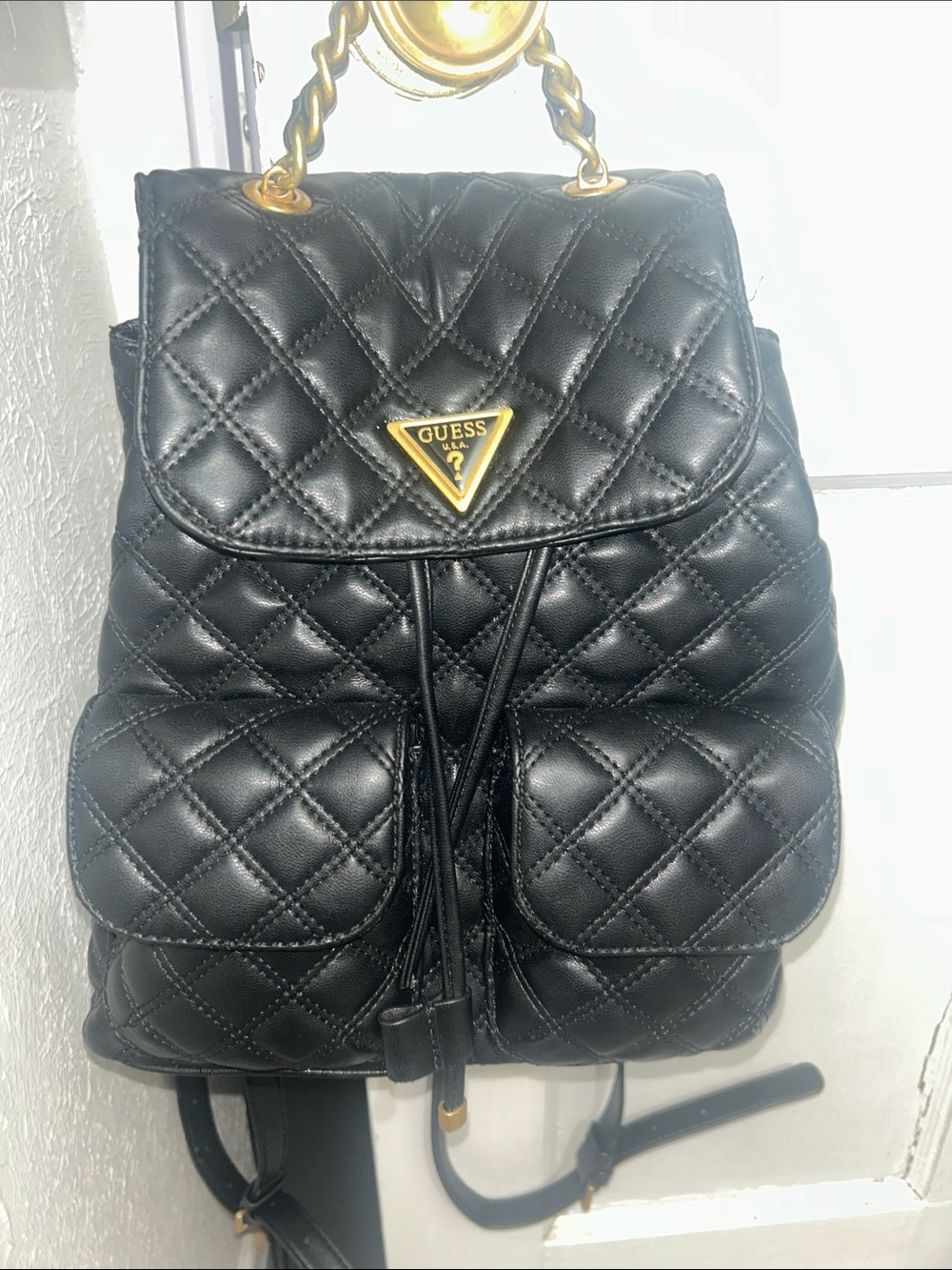 “REASONABLE OFFERS ONLY” Guess Black Quilted Backpack-Gold-Tone Accents 🥰